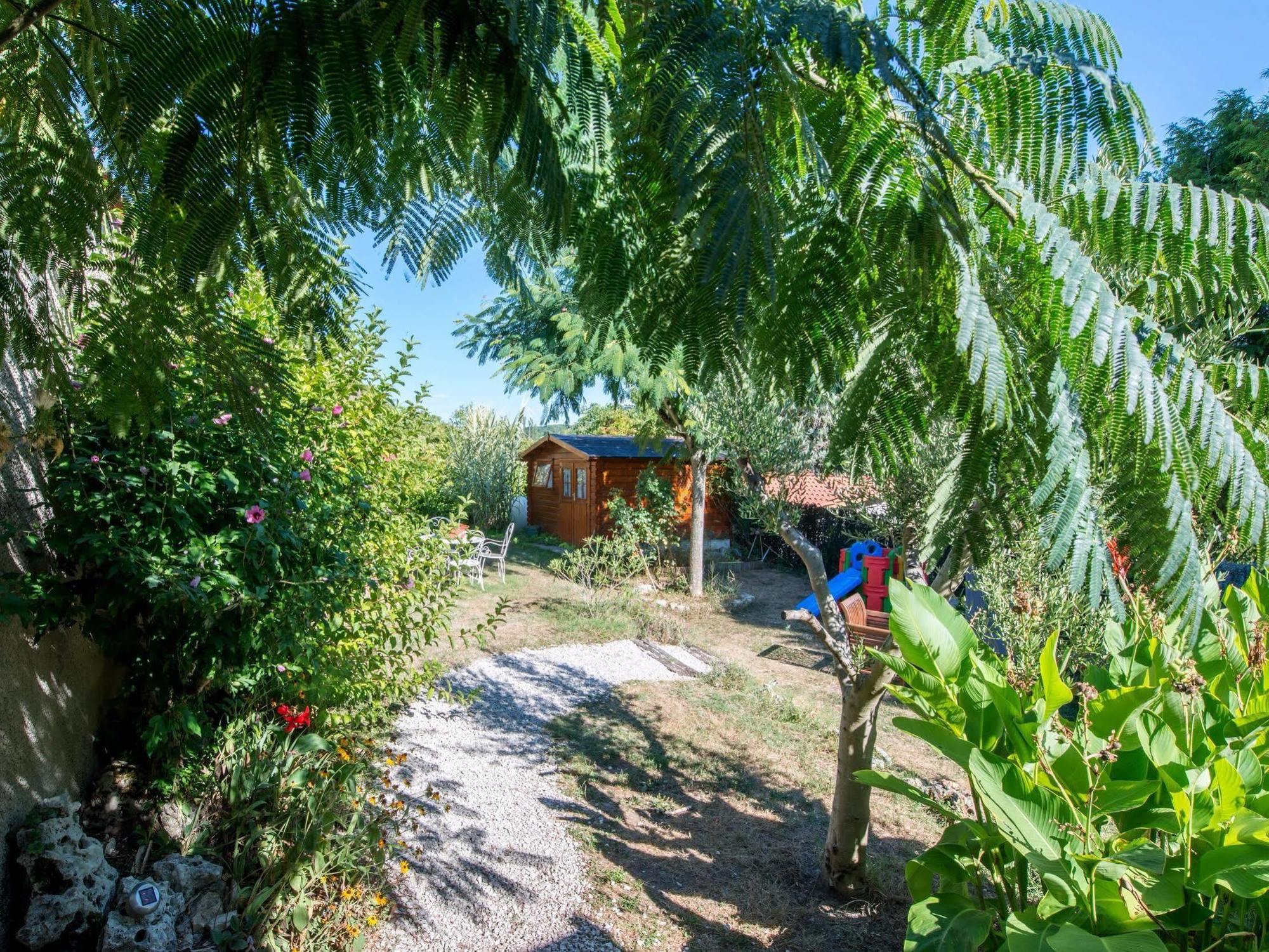 Logis Hotels - Hotel Et Restaurant Les Voyageurs Tournon-dʼAgenais Exteriér fotografie